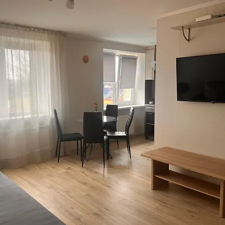 R Un S Apartment